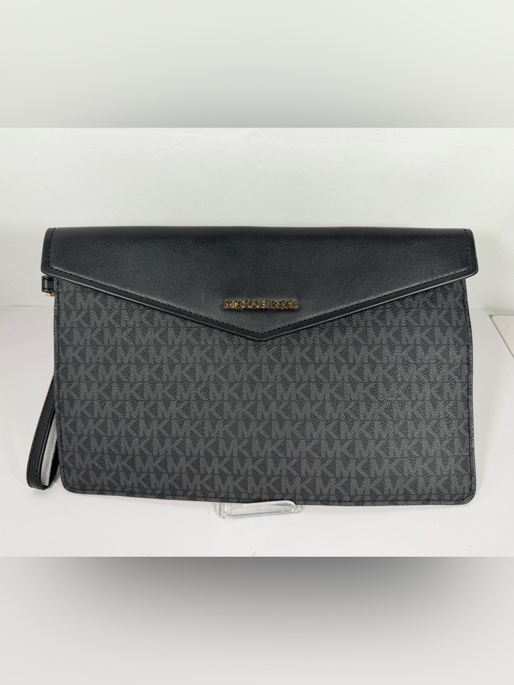7079: Michael Kors Jet Set Black Signature Logo Envelope Wristlet Clutch